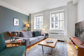 FiDi 1BR w Residents Bar Golf Simulator Gym NYC-270